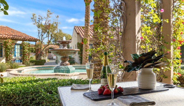 Newly Renovated! Gorgeous Villa by Spanish Fountain, Pet Friendly! - Ground Floor (T69)