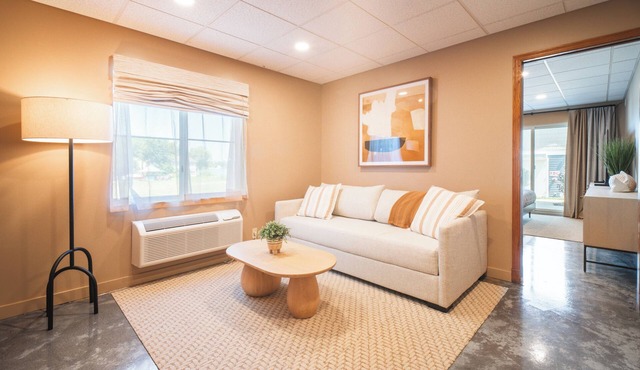 Newly Renovated! Guest Suite Sleeps 4