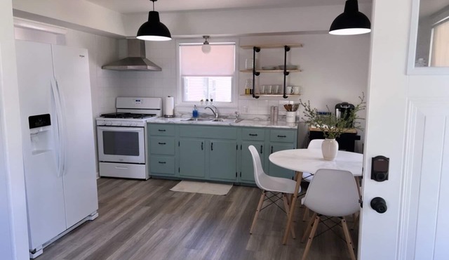 Newly renovated home by Cedar Point