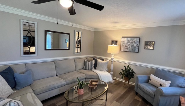 Newly renovated home in Quiet Neighborhood. Great for Families