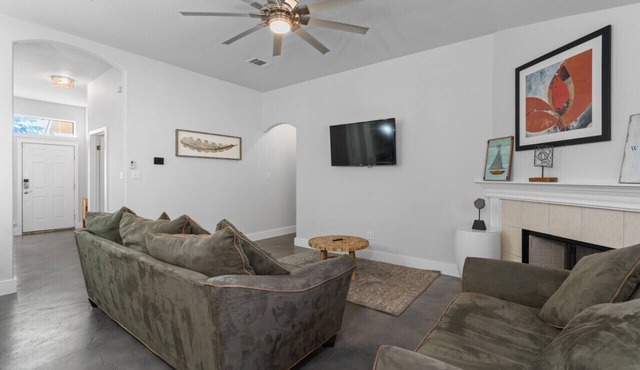Newly Renovated Home near Kalahari Resorts
