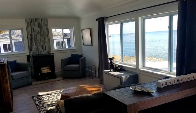 Newly renovated house on 255 feet of Lake Superior!