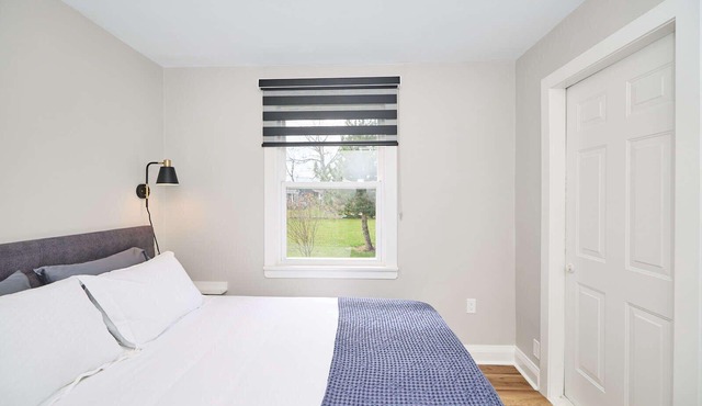 Newly Renovated in the Heart of Niagara