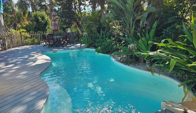 Newly Renovated Island Pool Homen