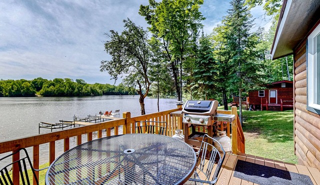 Newly Renovated Lakefront Cabin With Incredible Water Views