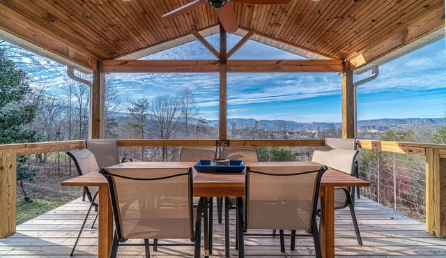 Newly Renovated Lake & Mountain View Home, Near I-75, Norris Lake & ATV trails
