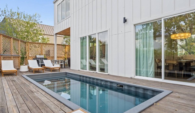 Newly Renovated Low-Allergen Home w Pool & Hot Tub