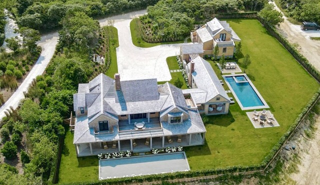 Newly renovated Monomoy Estate-heated pool, spa, Bocce court, close to the beach
