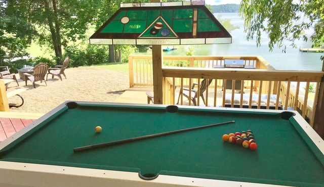 Newly Renovated, NEW ADDITION, PATIO & Dockable LAKEFRONT Home - Douglas Lake