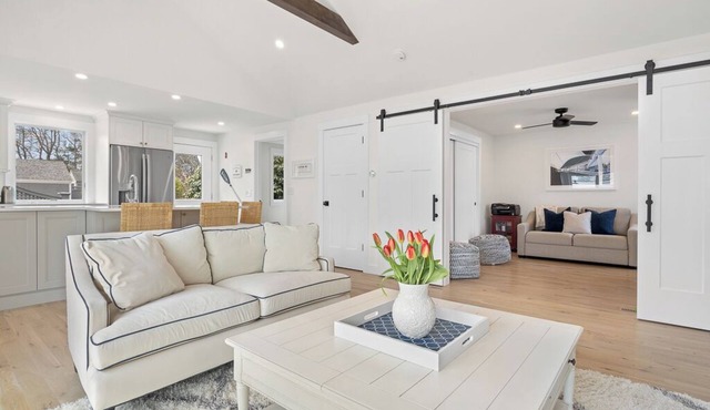 Newly Renovated, New Seabury Mews Home with Private Patio - 2 miles to beach!