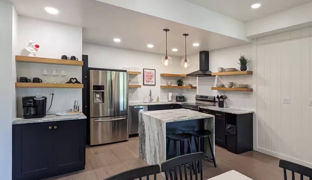Newly Renovated OH Lodge Retreat + Lake Access in New Paris, OH