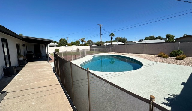 Newly Renovated Old Town Scottsdale House with Pool