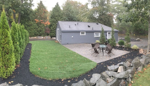 Newly Renovated One Bedroom Cottage - Walk to Long Beach/Good Harbor Beach
