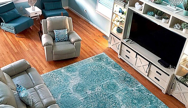 Newly-Renovated, Open-Concept Private Beach House in Margate - Pet-Friendly!