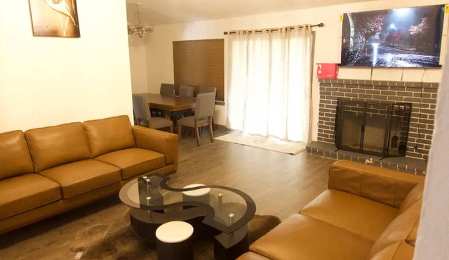 Newly Renovated Peaceful Home in Ceresnn