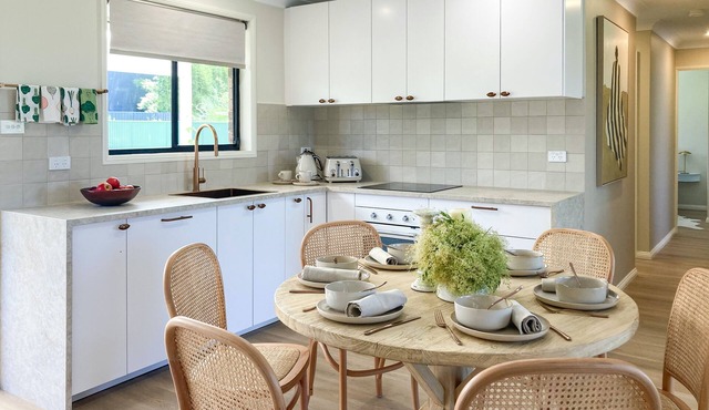 Newly Renovated Quiet 5 min Walk to the Beach