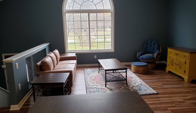 Newly renovated ranch home 8 miles from Saugatuck beaches, orchards & wineries.
