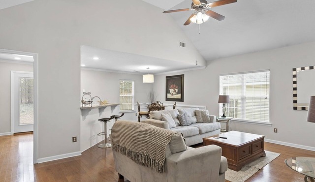 Newly Renovated Rental Fort Eisenhower/Ft. Gordon, Masters & CSRA