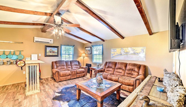 Newly Renovated Rockport Cottage 4 mil Beach