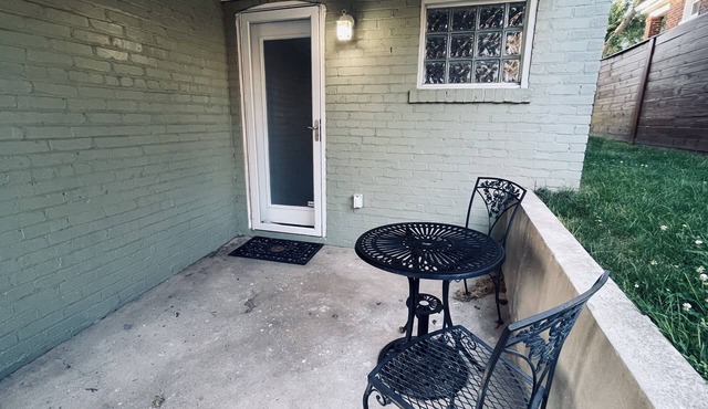 Newly Renovated Spacious 1BD apartment in Washington DC!