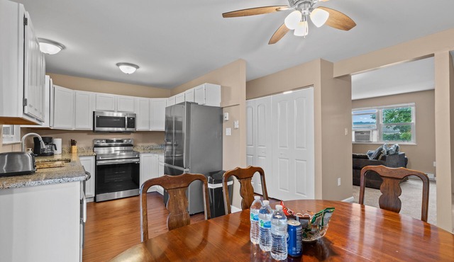 *Newly* Renovated Stay at modern 3BR Townhome (15 minutes from Harris-Hershey)