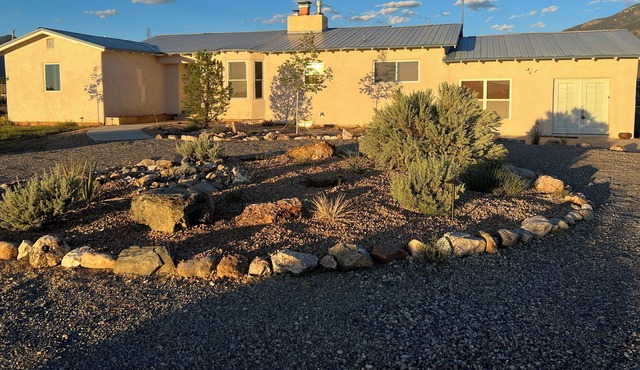 Newly Renovated Taos Home Near Ski Valley!