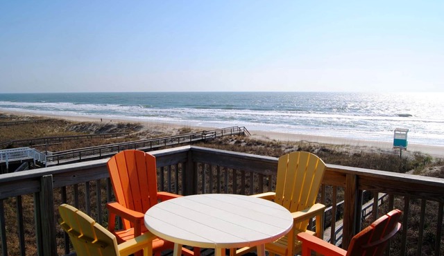Newly Renovated and Tastefully Decorated 2 BR/2 BA Oceanfront Condo, sleeps 8.