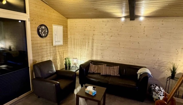 Newly renovated vacation apartment in alpine chic style directly on the Grossen Mythen
