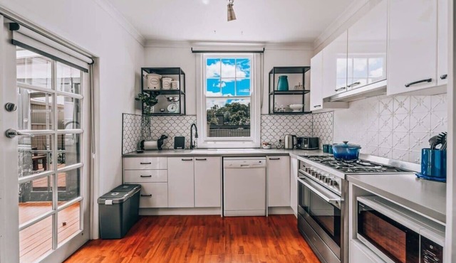 Newly Renovated Victorian Townhouse In Bendigo CBD