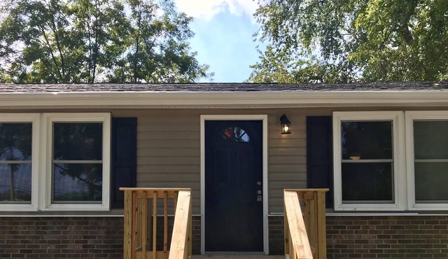 Newly Updated–3BR-1BA-6 Guests-Convenient to RU & VT-Quiet Neighborhood