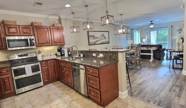 Newly Updated Beautiful Condo & BEST kept secret - Steps Away from "The Strip"!