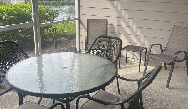 Newly updated beautiful condo in Naples Florida on Golf Course Beach nearby
