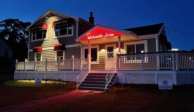 Newly Updated Lake Beulah Vacation Rental!