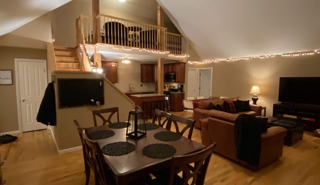 Newly updated - perfect for large/multiple families 3 miles to ski at Belleayre
