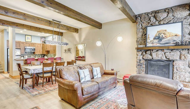 Newly Upgraded Avon Condo w/Pool & Hot Tub Access