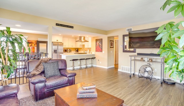 Newport Beach Vacation Rental: Steps to Shore!