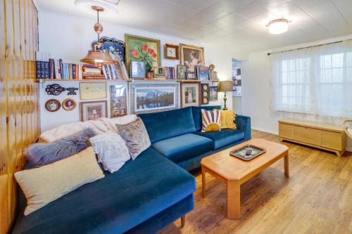 Newport Cabin on Diamond Lake with Private Boat Dock