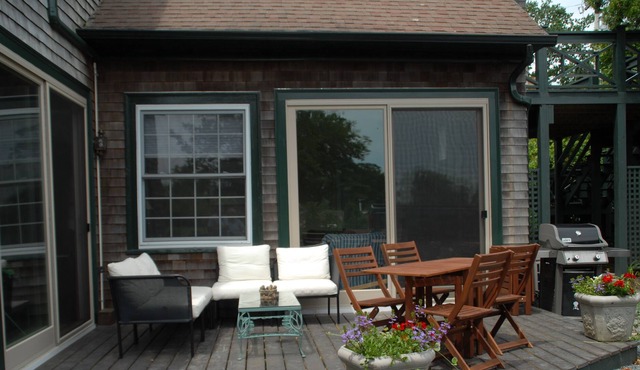 Newport Historic Carriage House By The Sea,SpaPool