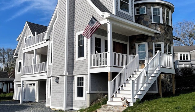 Newport Nest 1-bedroom apartment with AC, WiFi in charming Newport