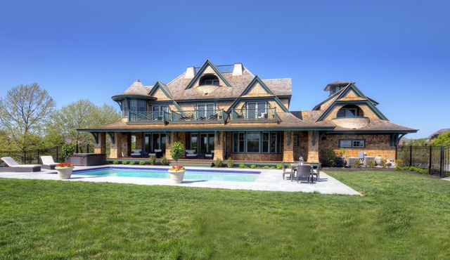 Newport/Portsmouth Summer Oasis