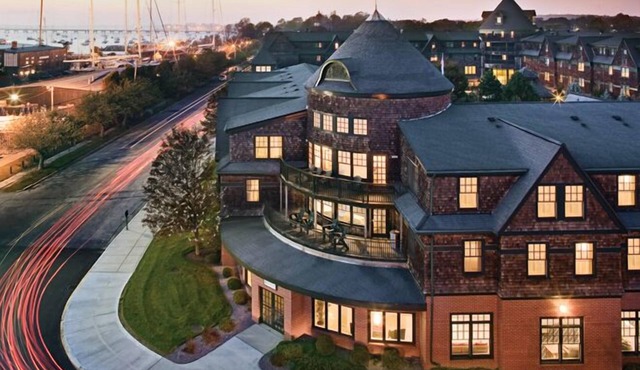 Newport - Wyndham Long Wharf - downtown location