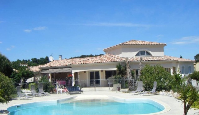 *NEWS *Charming zen villa, luxury, quiet, view availability in August contact me