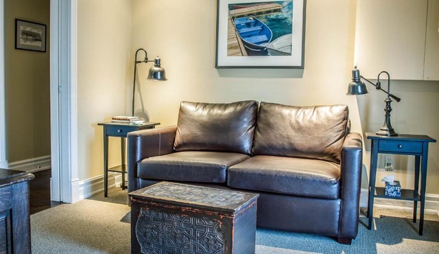 Newsroom Suites