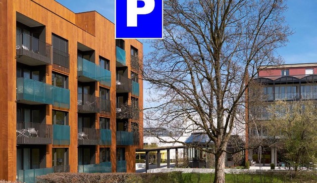 Newstar Hotel (Free Parking)