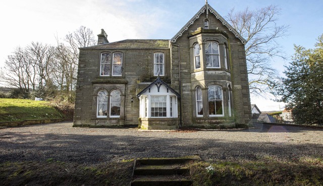 Newton Manor House - Luxury Retreat Sleeps 13