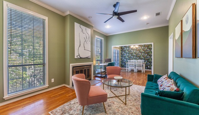 Newtons Energy: 1-Bedroom Modern Nest
