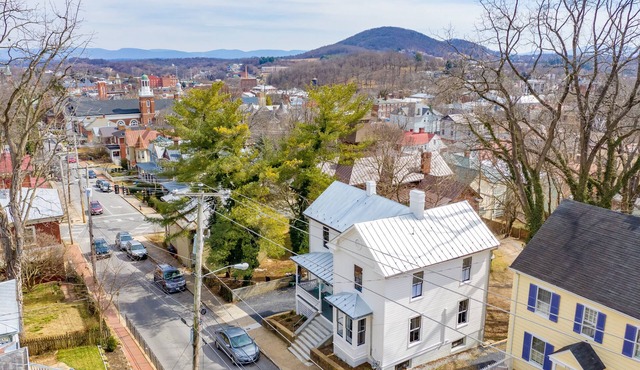 Newtown Retreat: Award-Winning Renovation + Ideal Location