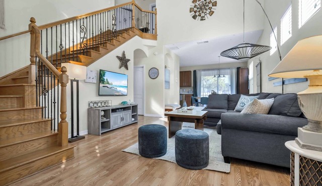 Next to Nathan Benderson Park Sarasota, family sized home!