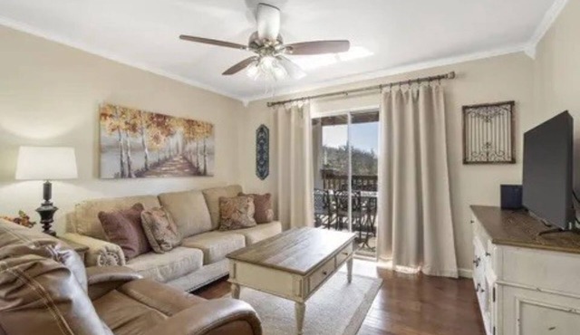 Next to SDC & Table Rock Lake. 2 Beds 2 Baths. 20ft Patio. Full Size Kitchen.