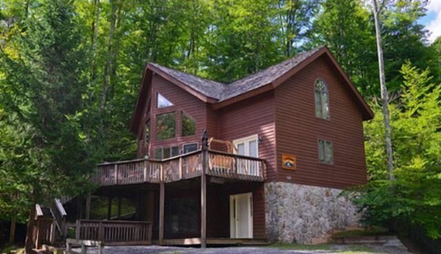 NF35-Family retreat! Hot tub! Game Room!